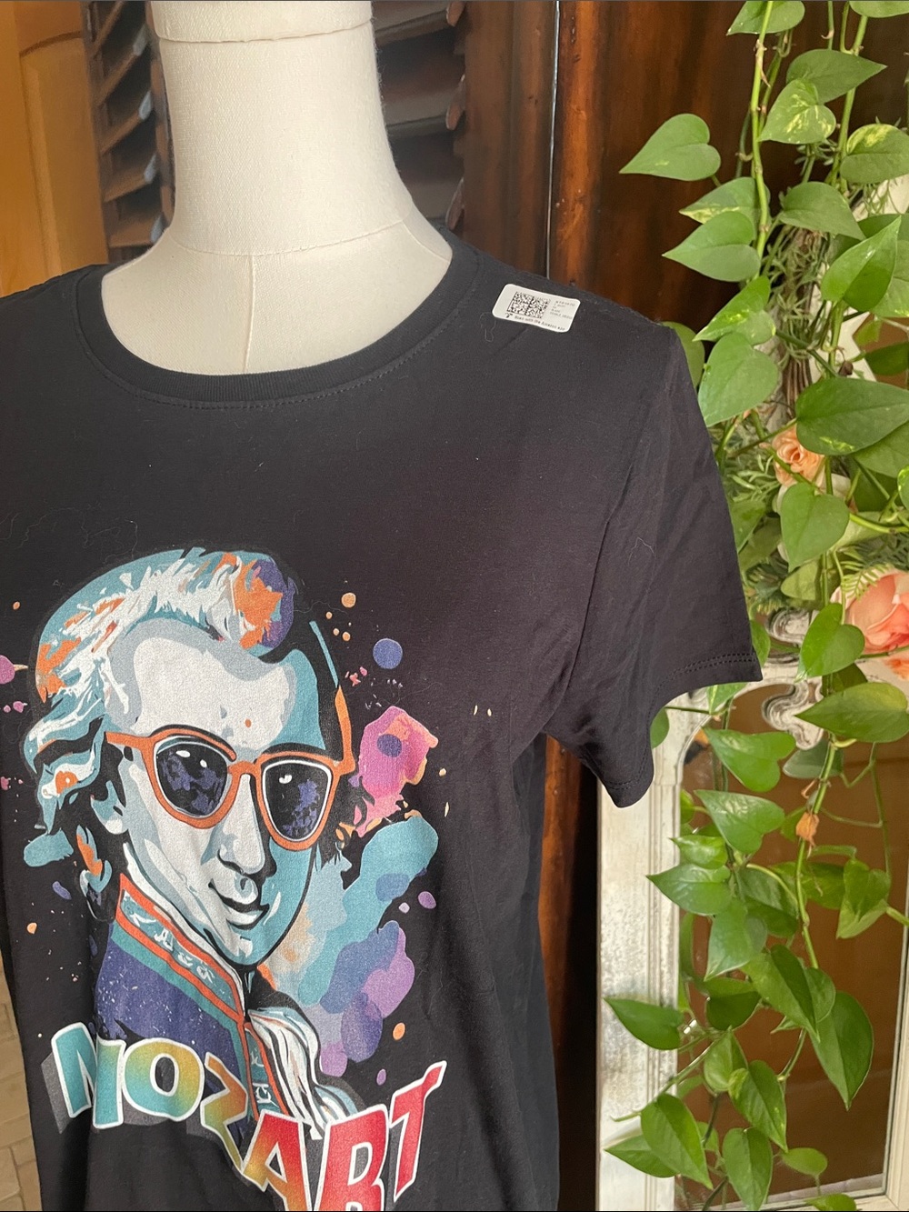 New Rocker Mozart Tee Black Women’s Medium Custom Musician - Picture 4 of 9